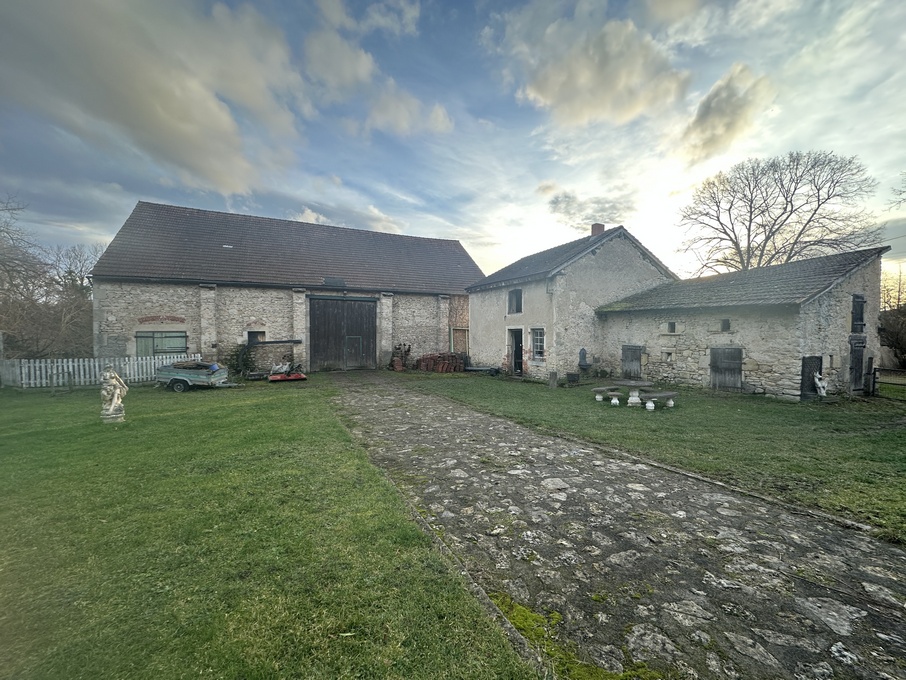 PTE EQUESTRE A VENDRE SUR 8 HECTARES